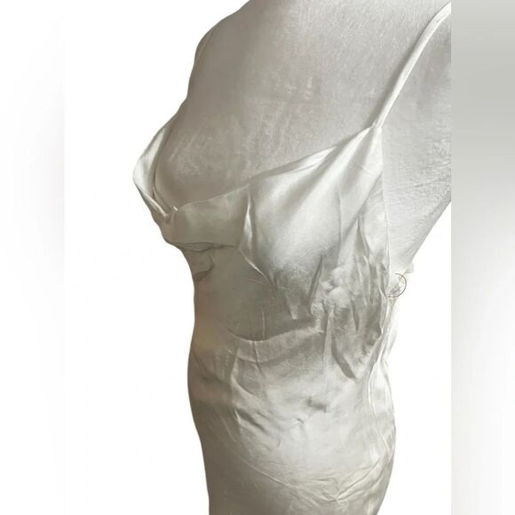 Bardot Slip Dress In Oyster large slit in front adjustable straps maxi - Picture 11 of 13